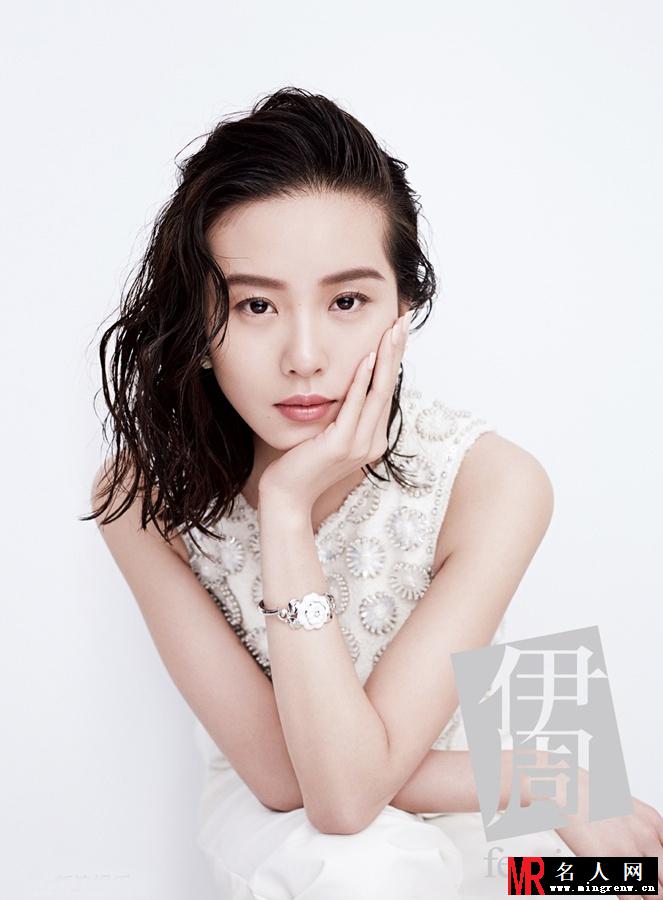 刘诗诗清新杂志大片 白裙简洁不失优雅(1)