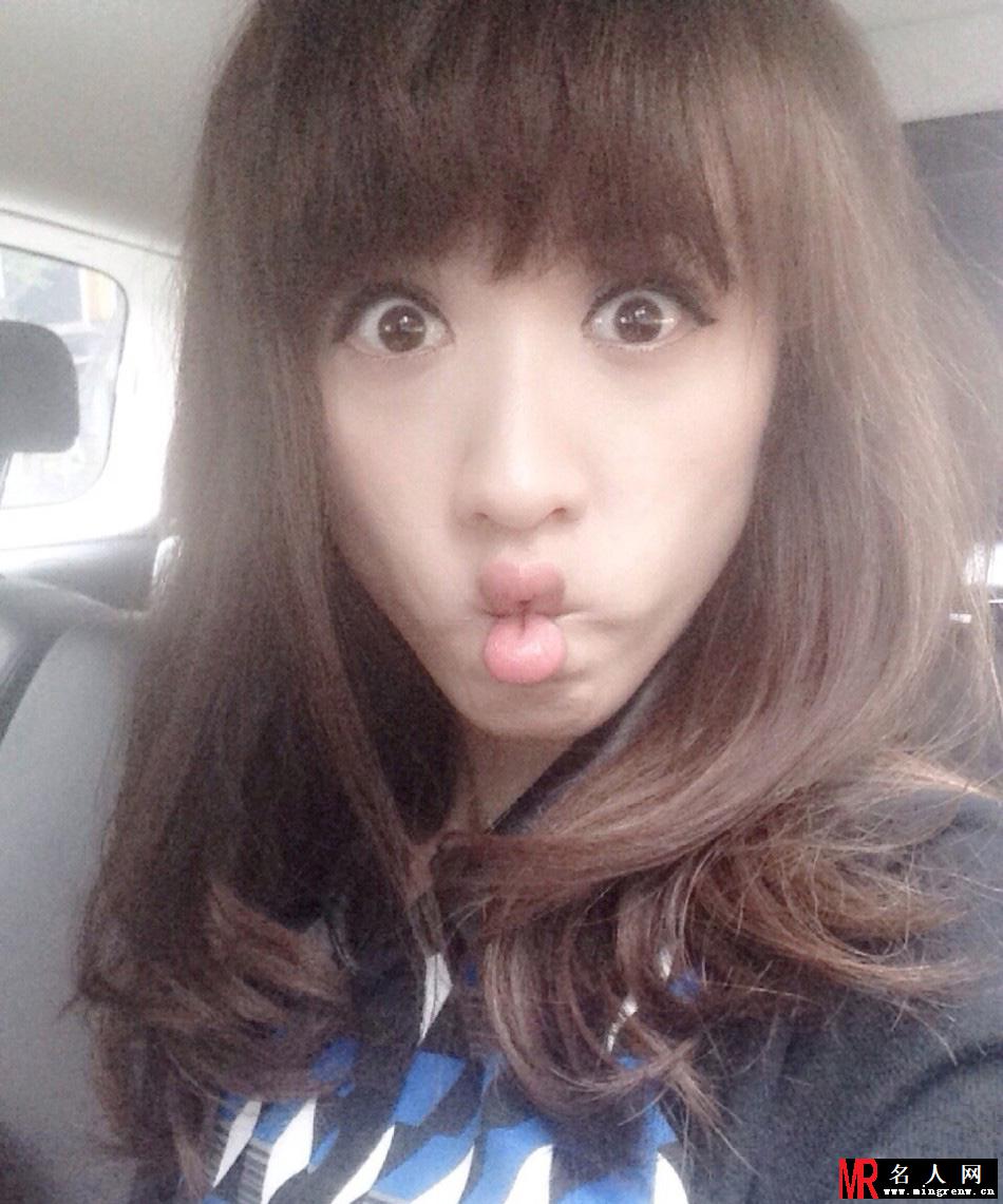 吴宗宪女儿海量私照 妩媚动人女主播(1)