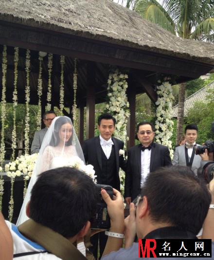 杨幂刘恺威婚礼现场直击 唯美婚纱照曝光(1)