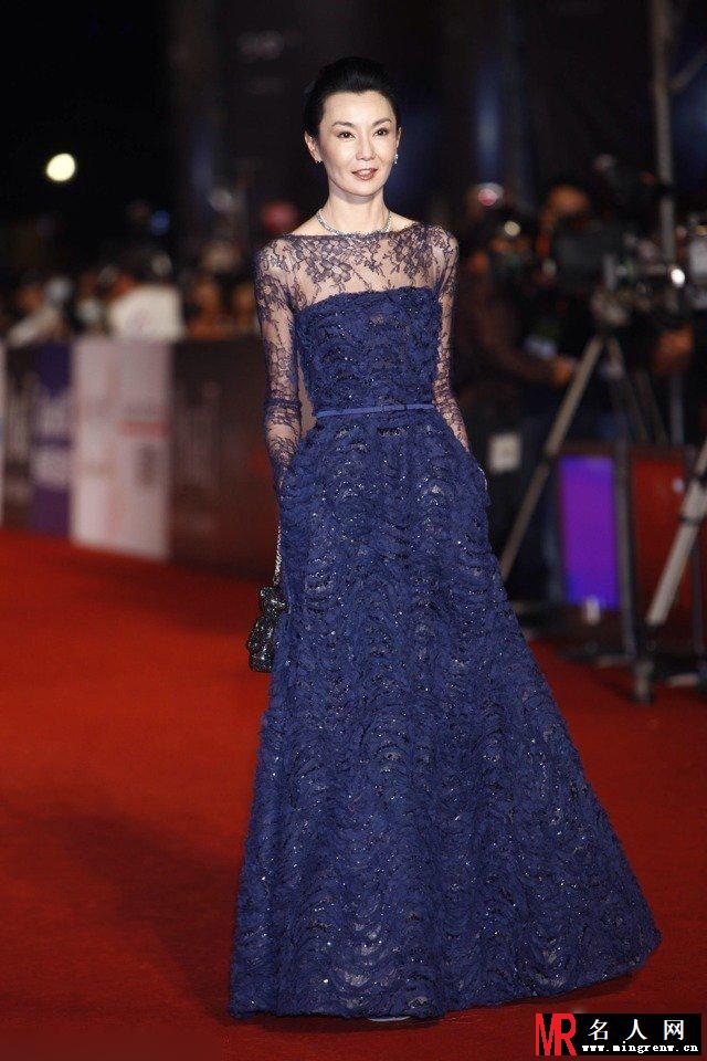 第50届金马奖红毯惊艳 女星露肉出镜被批奇葩(1)