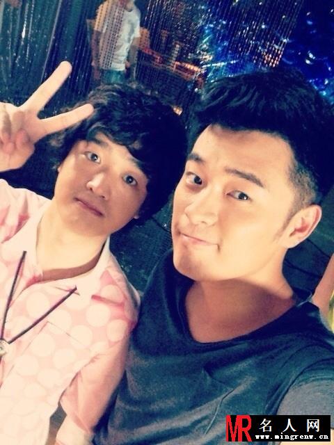 陈赫跑男卖萌照 2013生活照搞怪无底线(1)