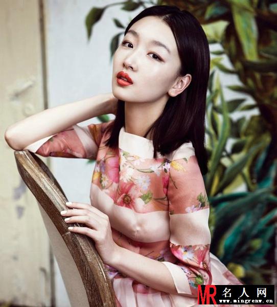 清纯谋女郎周冬雨摇身变成熟小女人(1)