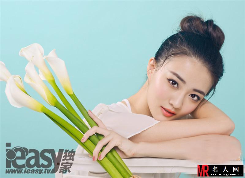 徐璐时尚写真曝光 休闲夏季装甜美可爱(1)