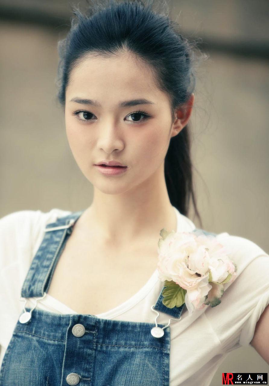 超女何琢言高清写真(1)