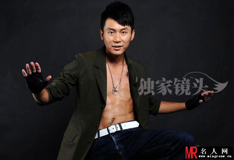 李晨《独家镜头》全套写真集 百变造型轻松驾驭(1)