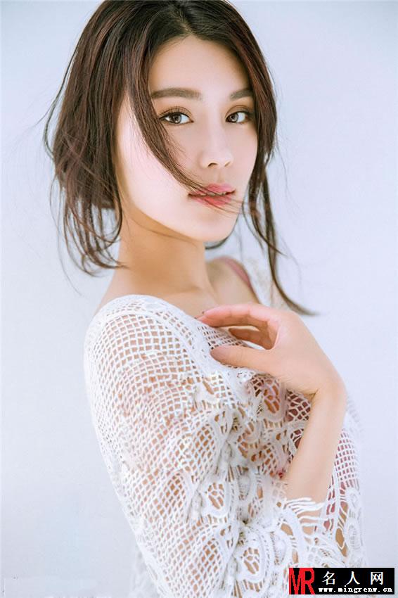 女星韩丹彤唯美写真 酥胸若隐若现(1)