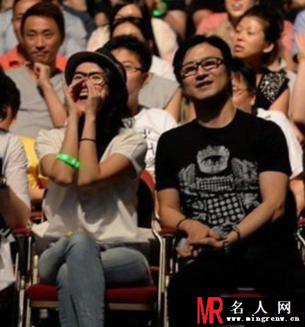 汪峰成功求婚章子怡 昔日甜蜜时光再现(1)