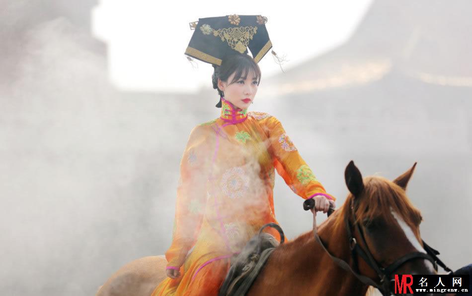 柳岩穿越写真 运动娇娃变骑马公主(1)