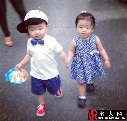 韩国喜感正太妹妹曝光 兄妹合影激萌(1)