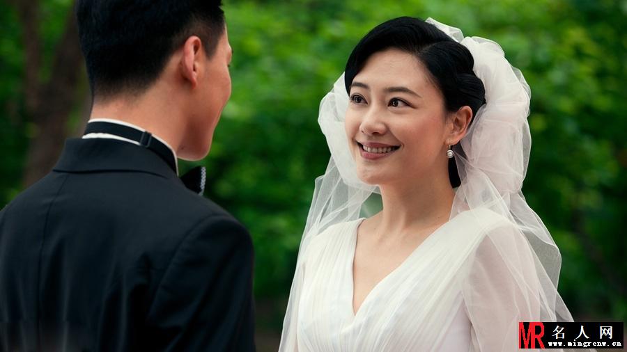 东方战场曝应采儿剧照 身穿旗袍温婉动人(1)