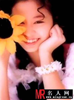 林心如幼时稚嫩照片曝光 很萌很清纯(1)