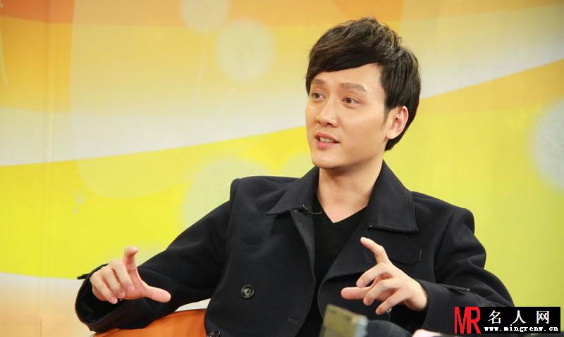 2011年冯绍峰做客腾讯名人坊 幽默谈吐引人喜爱(1)