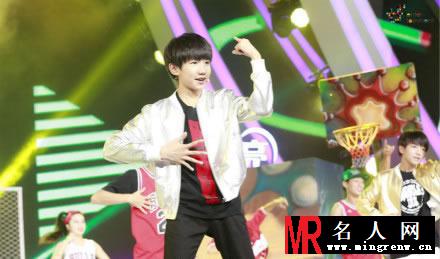 TFBOYS参加演出活动现场合辑 场面异常火爆(1)