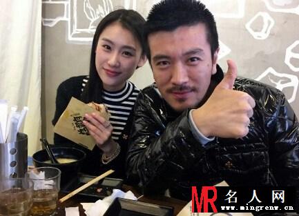 杨子带新人举止亲密吃火锅 新人撞小三黄圣依(1)