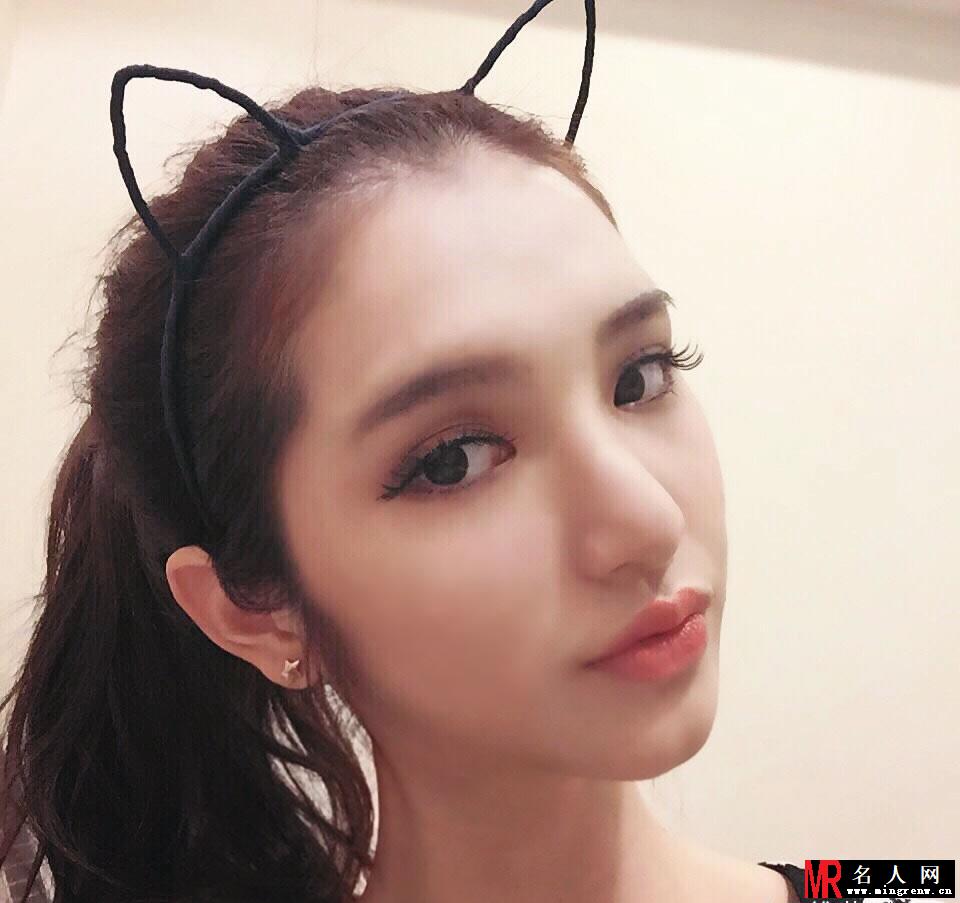 武大校花大pk 黄灿灿吴倩王維琳李莎旻子美照集合(1)