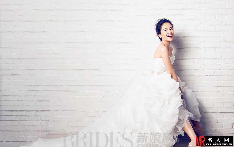 刘涛婚纱写真曝光 性感贤妻登封面(1)