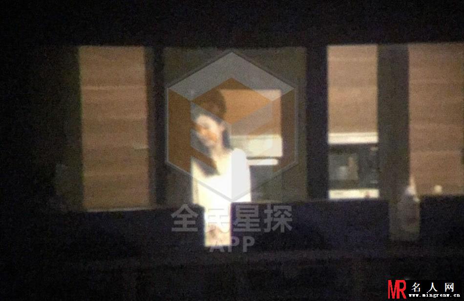 陈赫公寓夜会张子萱 激吻熊抱全纪录(1)