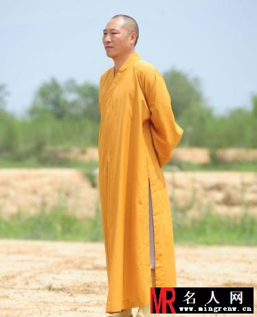 中国足球梦尽现少林武僧 娃娃与方丈的较量(1)