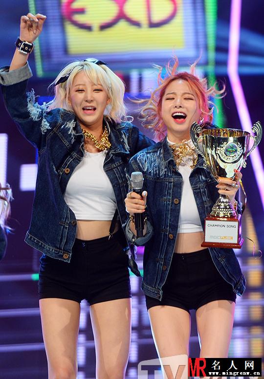 韩女团《Show Champion》斗舞争霸 性感可爱齐上阵(1)