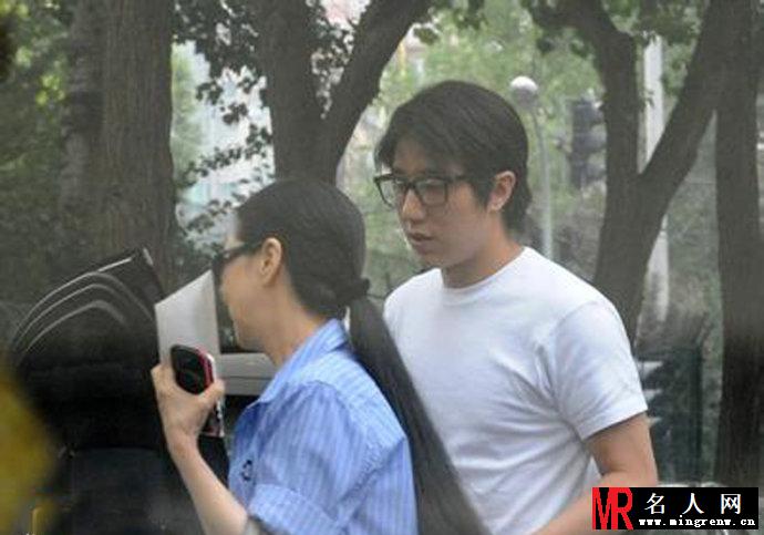 房祖名家庭旧照 昔日毛头沦为阶下囚(1)