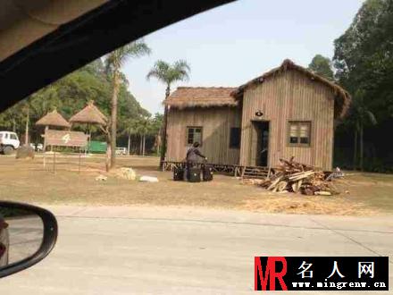 爸爸去哪儿电影版动物园开拍 片场照曝光(1)
