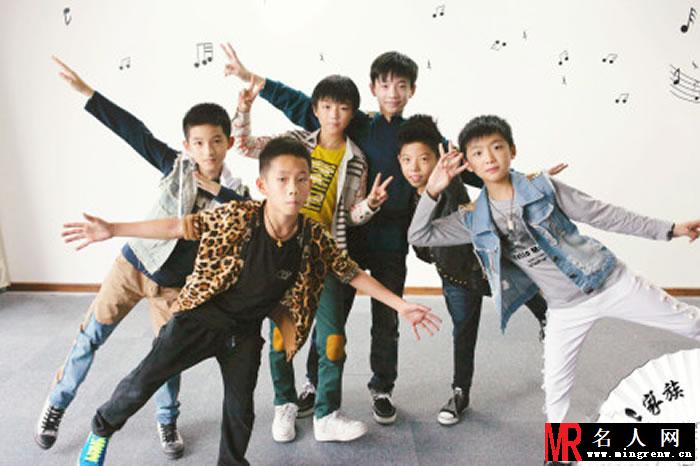 TFBOYS王源2012年青涩可爱生活照集(1)