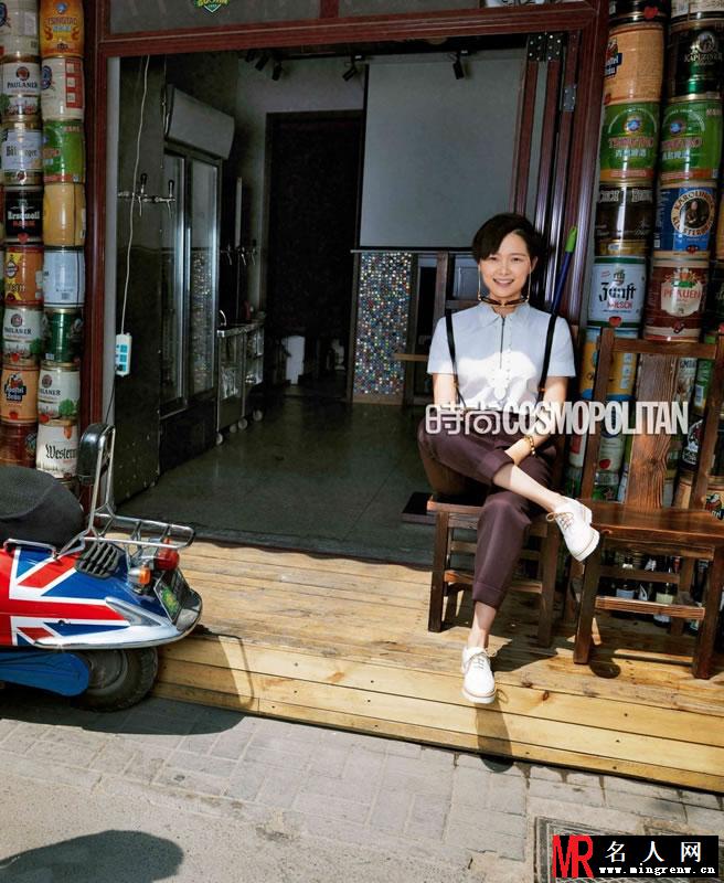 李宇春登《时尚COSMO》封面 文艺气息十足(1)