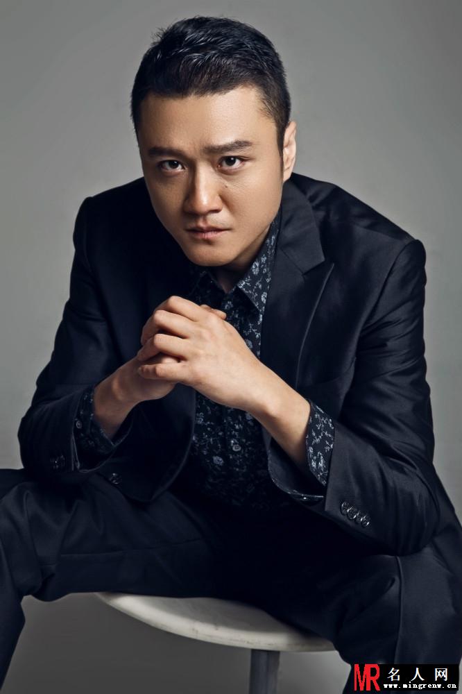 郭鹏型男写真 百变造型魅力十足(1)