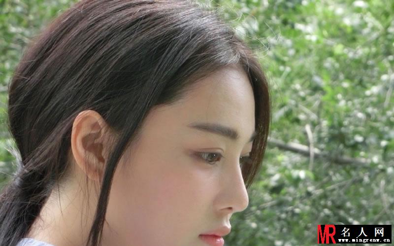 张馨予生活照之女神系列 长裙飘飘温柔而优雅(1)
