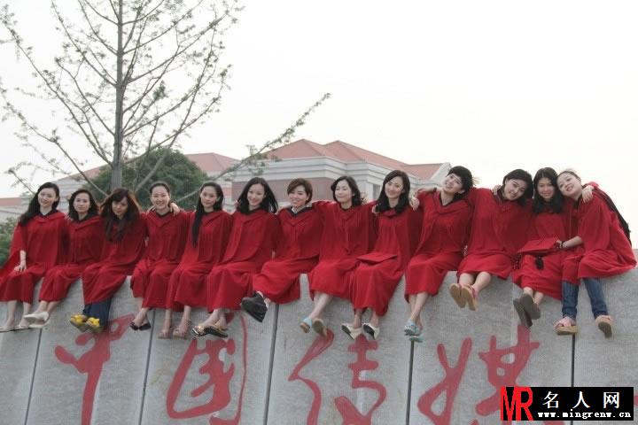 倪妮2011年6月毕业照 疯狂青春幸福回忆(1)