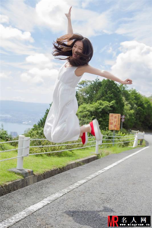 倪妮2014日本发现之旅 活泼可爱女神经(1)