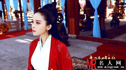 张翰女友古力娜扎出演《武神赵子龙》 美艳容颜饰演貂蝉(1)