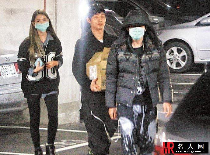 周杰伦与女友昆凌甜蜜约会照曝光(1)