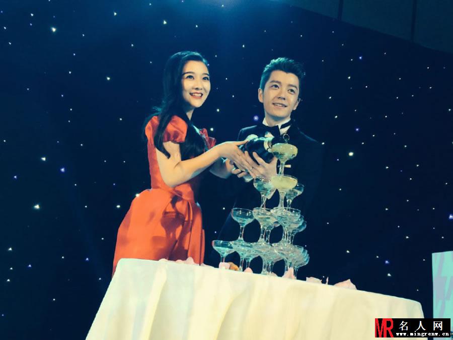 王栎鑫婚礼全套组图 快男伴郎团抢镜(1)