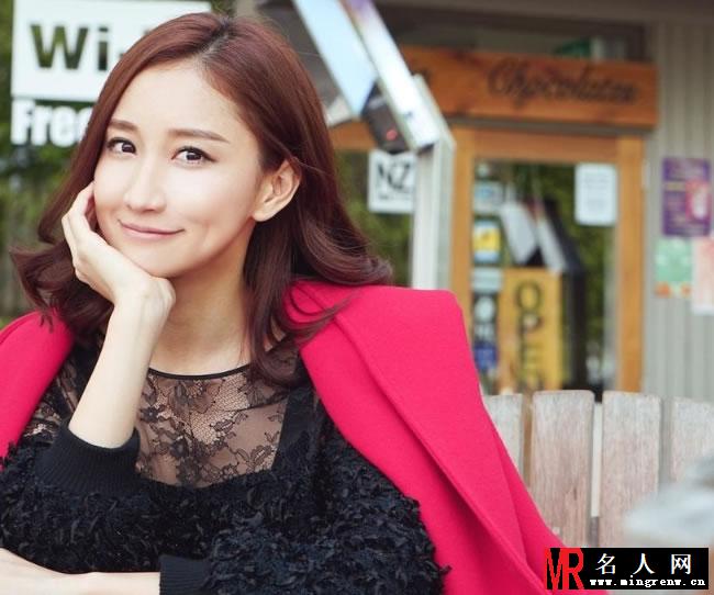 陈彦妃美艳写真曝光 温暖笑容软化人心(1)