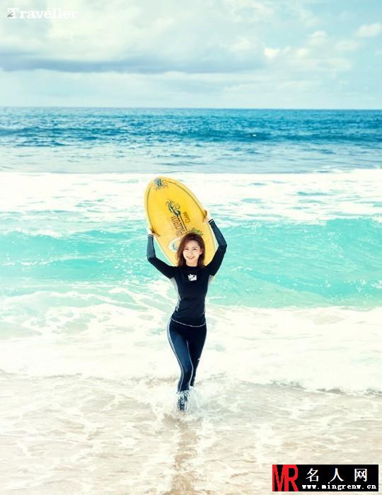 韩国女艺人朴秀珍翘臀蛮腰拍写真 夏威夷风迷醉粉丝(1)
