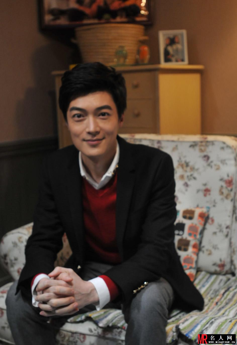 宋茜新剧《美丽的秘密》爆床戏 首次回应《花样姐姐》公主病(1)