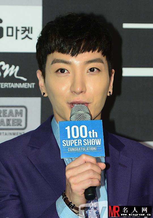 Super Junior集体亮相 帅气逼人魅力依旧(1)