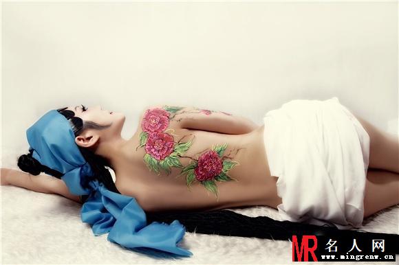 女主播张心儿京剧人体彩绘写真 半裸大尺度(1)
