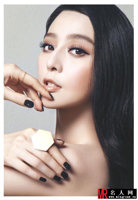 范冰冰《精品购物指南》时尚杂志写真(1)