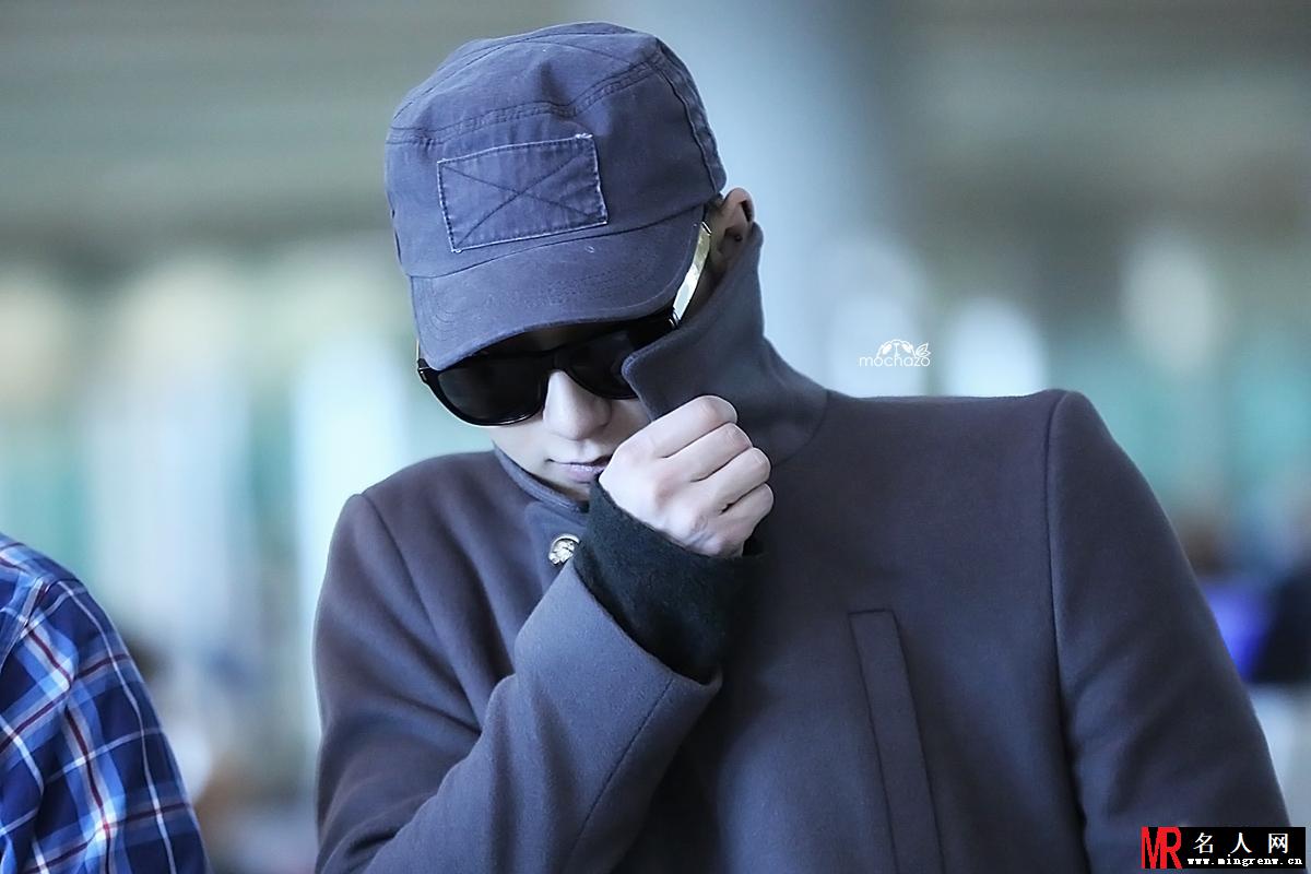2014年11月EXO北京飞韩国机场写真黄子韬图片写真潮范十足(1)
