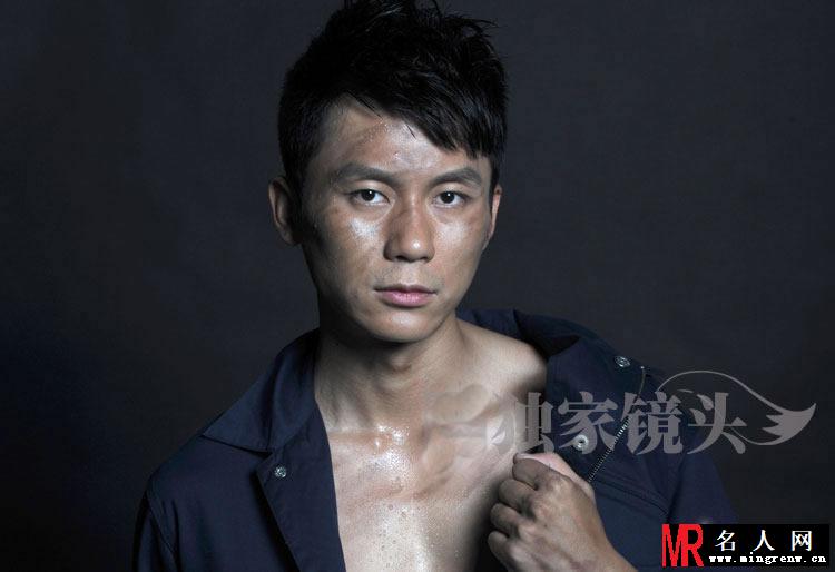 李晨《独家镜头》全套写真集 百变造型轻松驾驭(1)