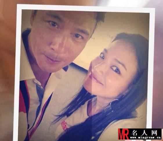 吴镇宇舒淇亲密自拍 金马影帝后再聚(1)