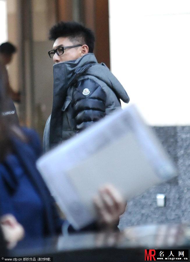 吴奇隆现身上海秘密约会女友刘诗诗(1)