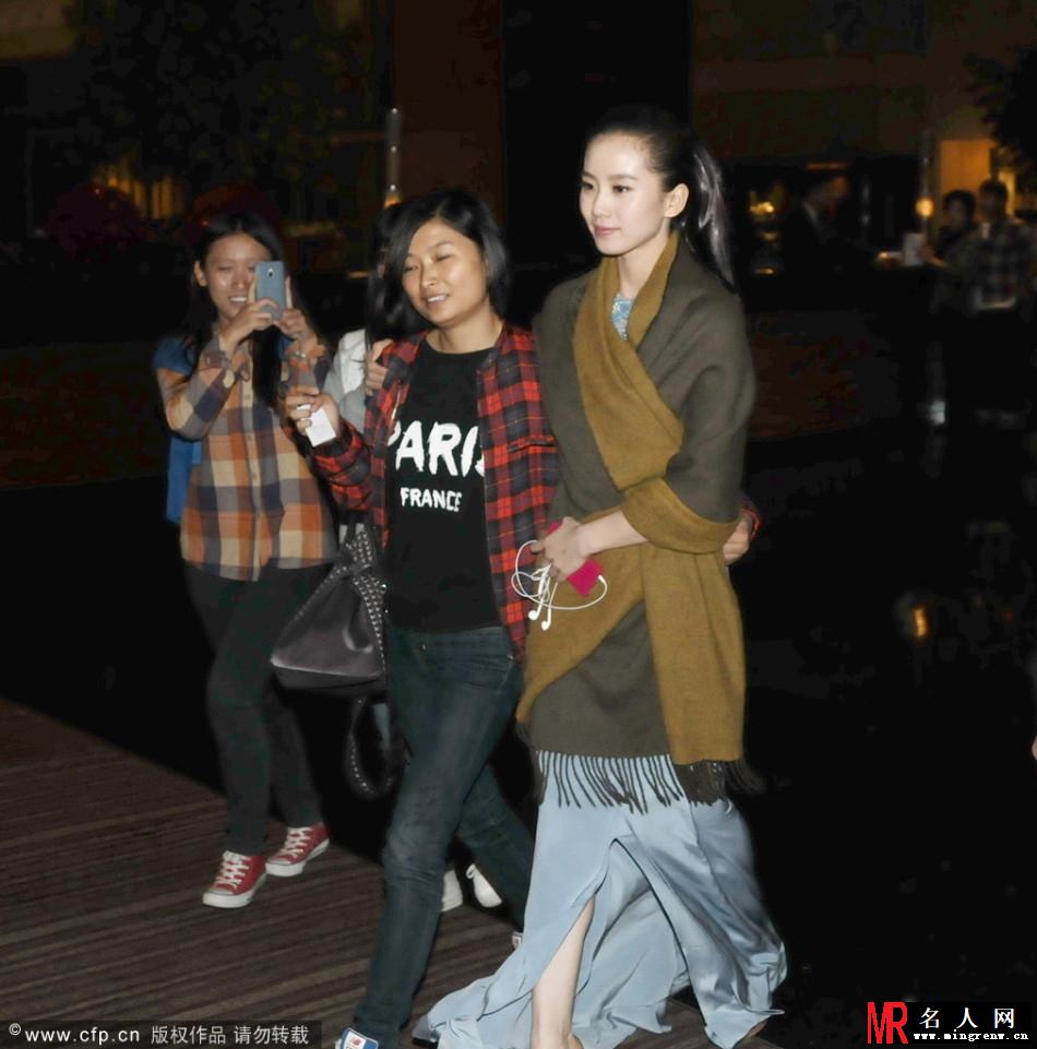 吴奇隆现身上海秘密约会女友刘诗诗(1)