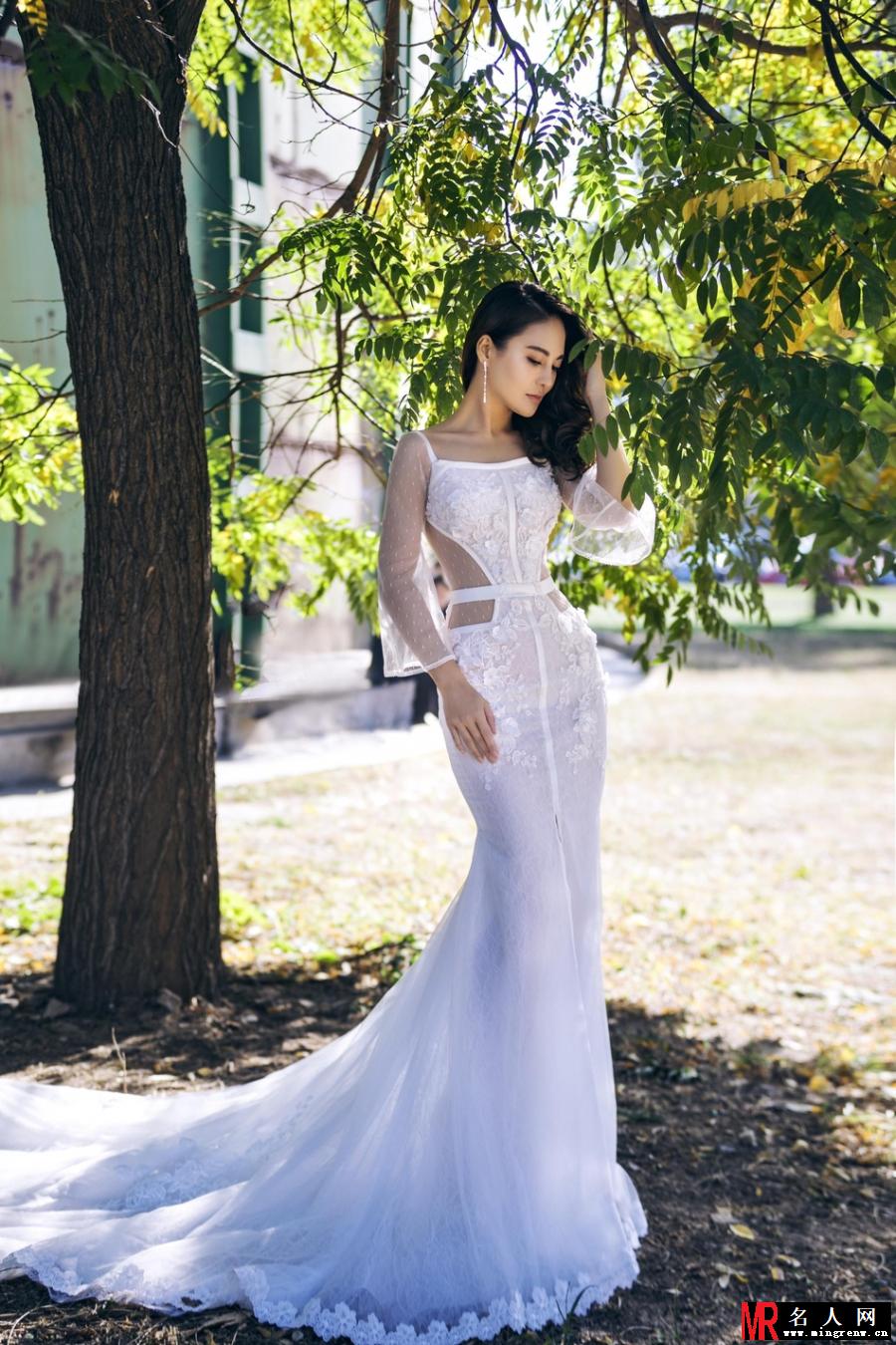 演员樊蕊最新写真曝光 优雅婉约如同一幅画卷(1)