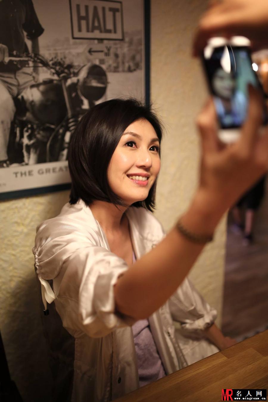 单身男女2杨鸯鸯剧照(1)