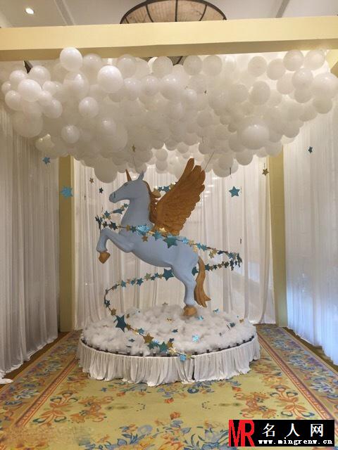 汪涵儿子小沐沐一周岁生日会现场照曝光(1)