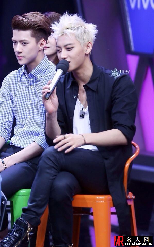 2014年6月EXO中国快乐大本营录制现场黄子韬图片帅气时尚(1)