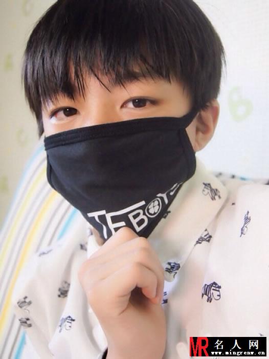 TFBOYS王俊凯2014年上半年可爱生活照集(1)